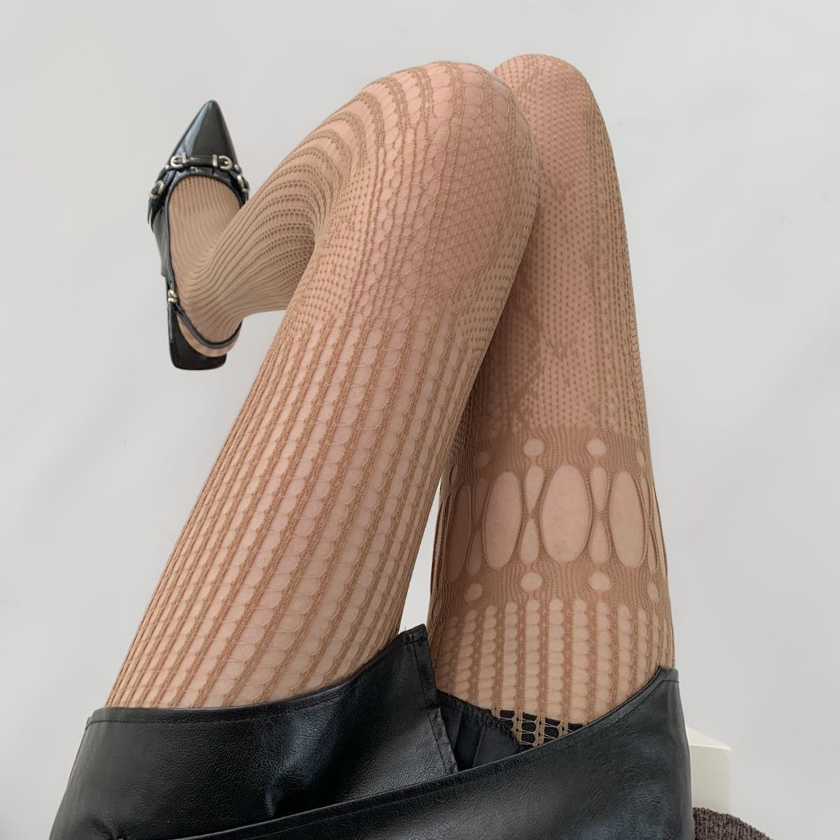 Lattice Allure Patterned Tights mooods