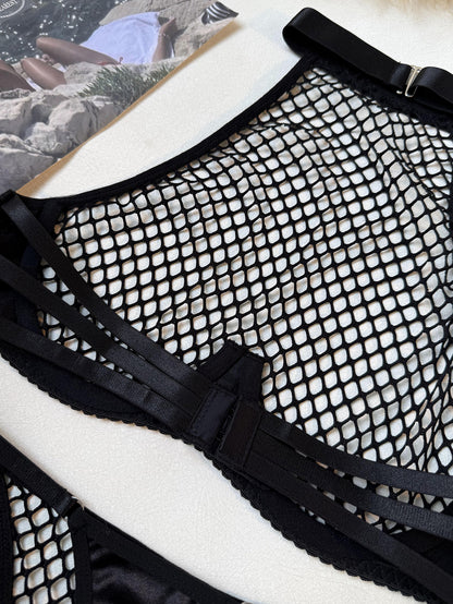 Obsidian Net Lingerie Set mooods