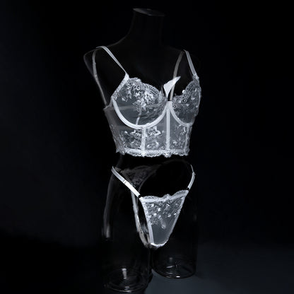 Éternelle Allure Lingerie Set