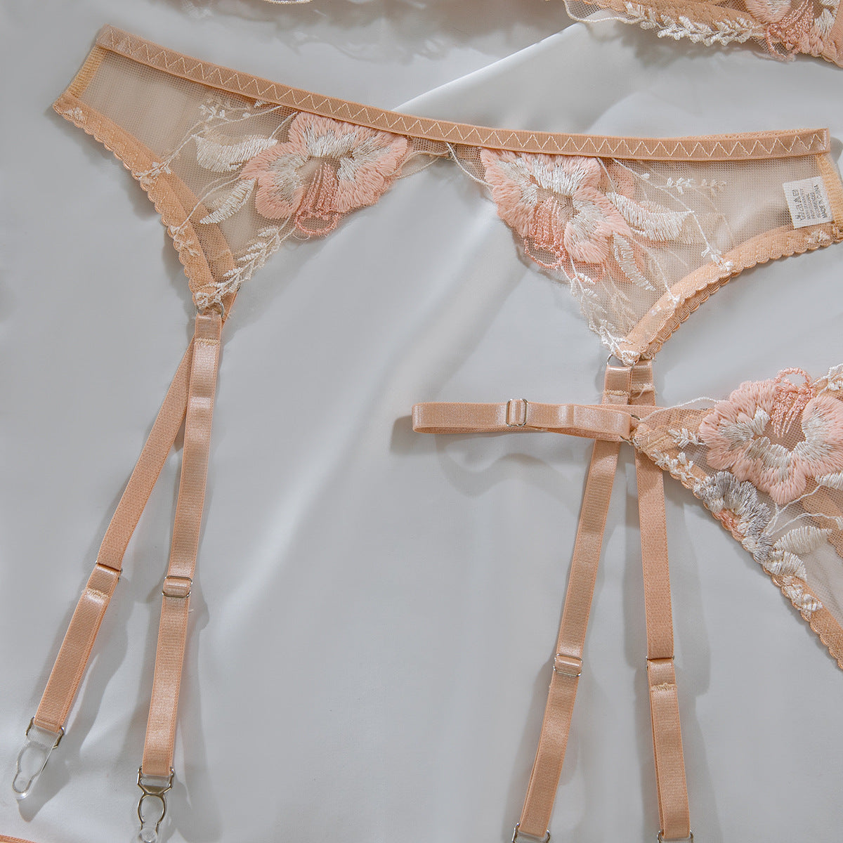 Fleur d’Amour Lingerie Set Ivory Edition