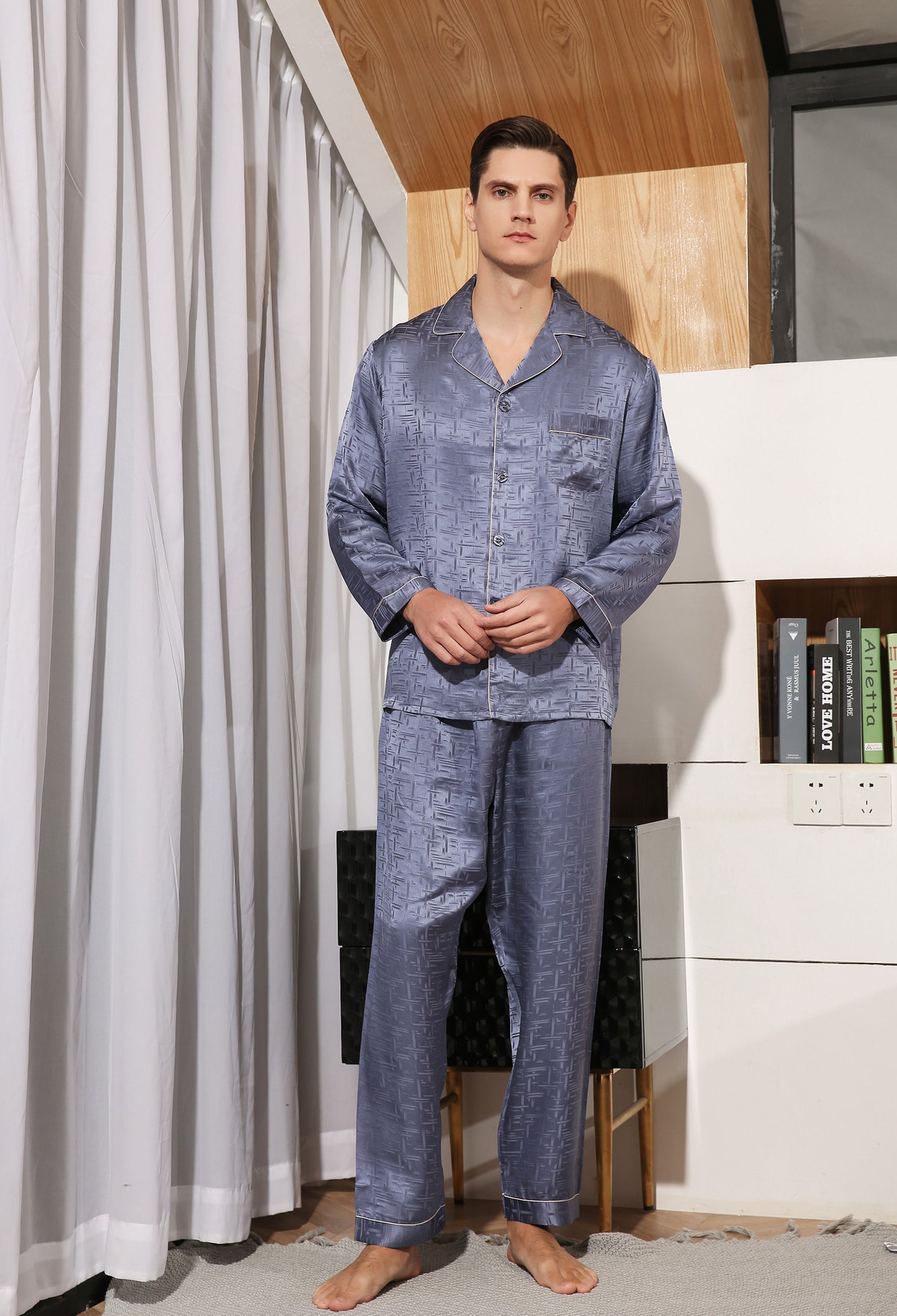 Geometric Design Men’s 100% Mulberry Silk Pyjama Set