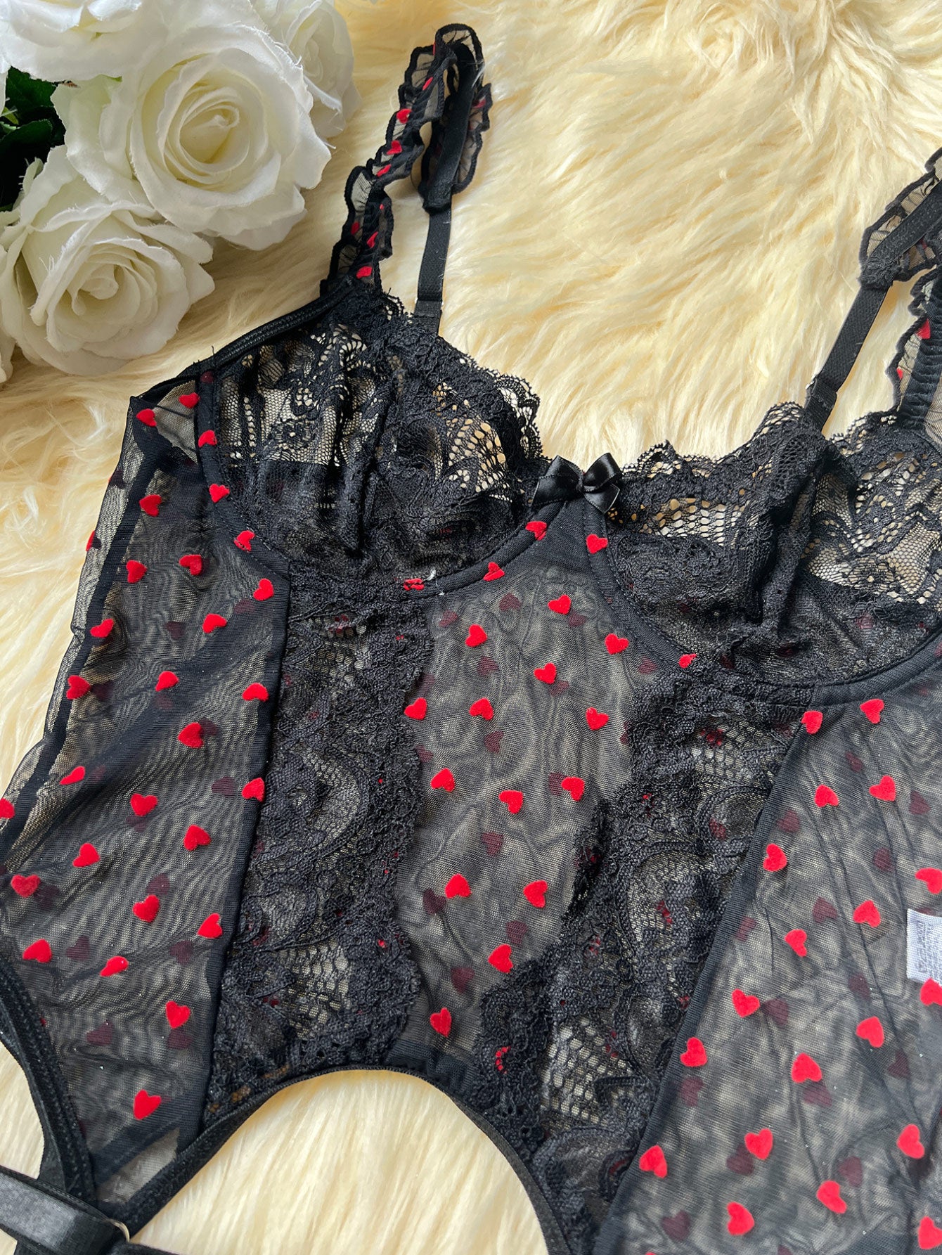 Heartfelt Allure: 3-Piece Ruffled Lingerie Set mooods 