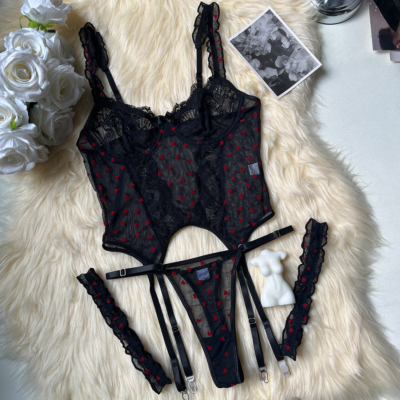 Heartfelt Allure: 3-Piece Ruffled Lingerie Set mooods 