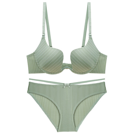 U-shaped bra lingerie set