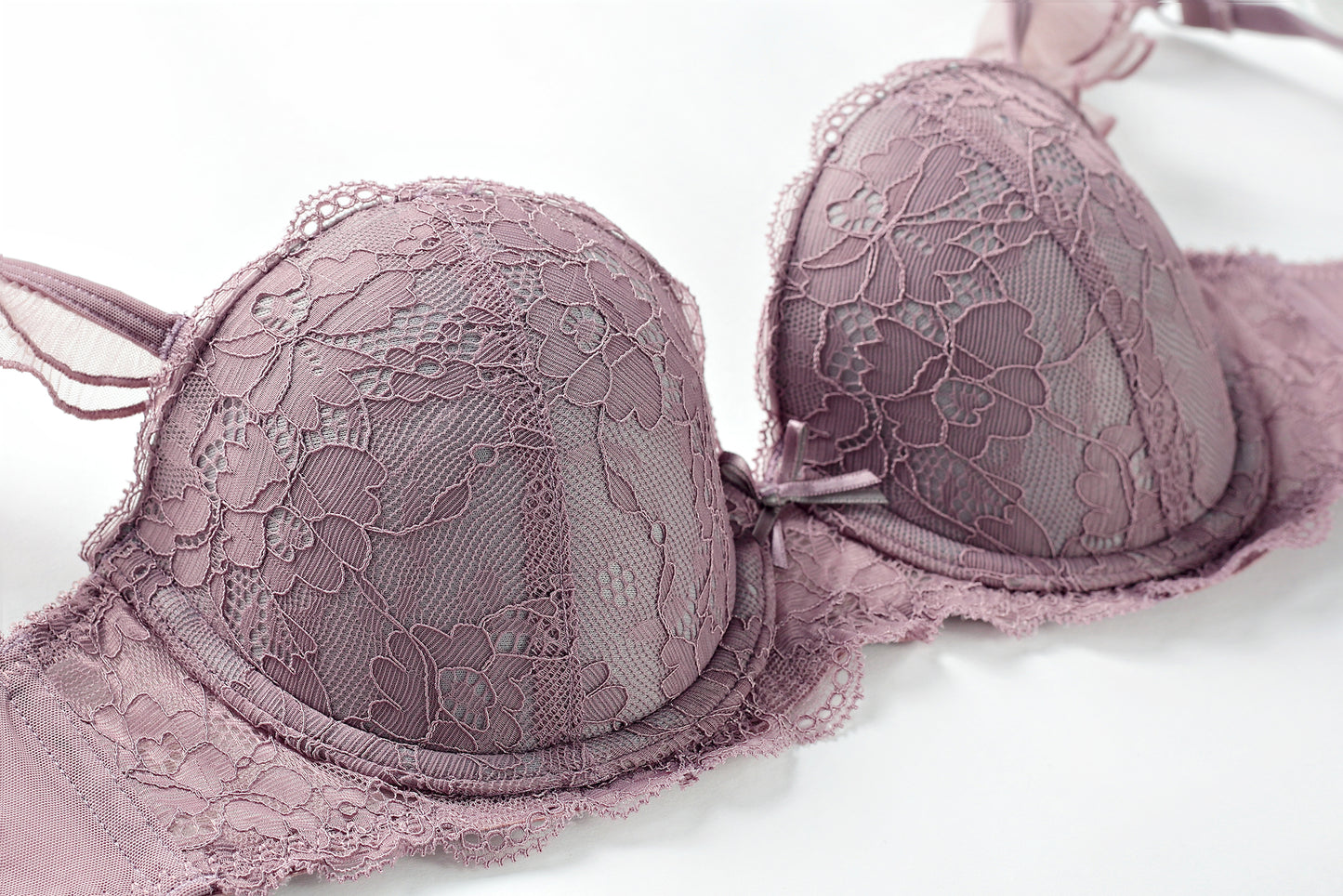 Fragrant Lilac Elegance: Lace & Mesh Lingerie Set
